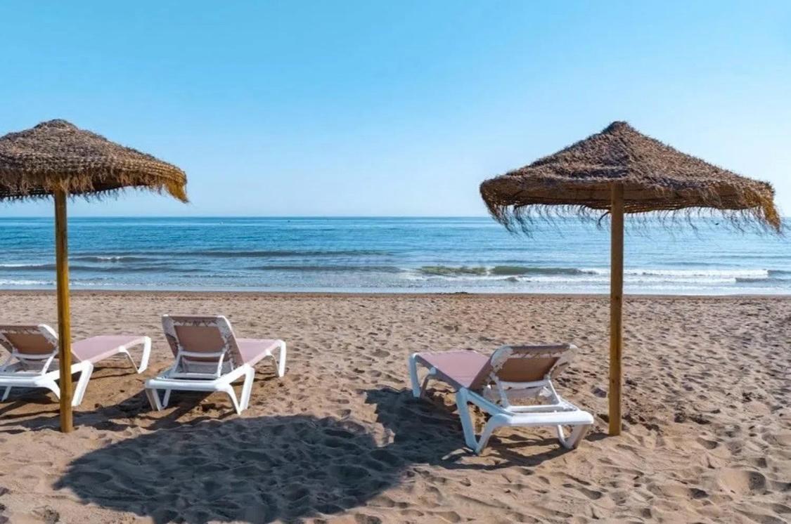 Marbella Pleasant Duplex By Elviria Las Dunas Beach ภายนอก รูปภาพ